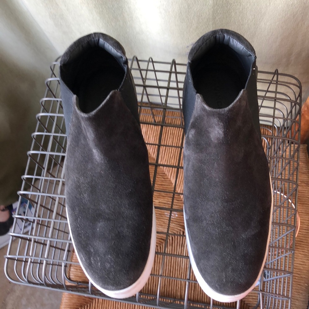Vince hi-tops
